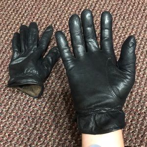 Real leather gloves